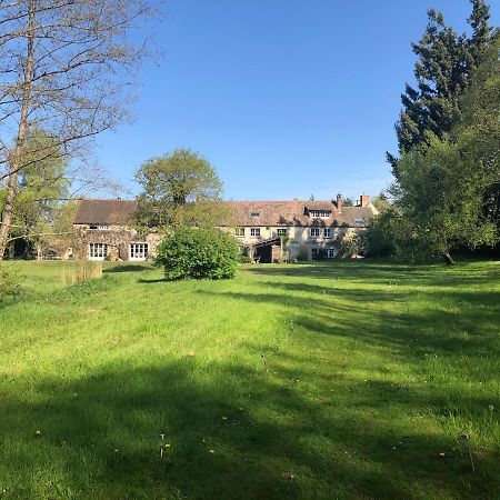 Clairefontaine-en-Yvelines Moulin De Vilgris B&B 외부 사진