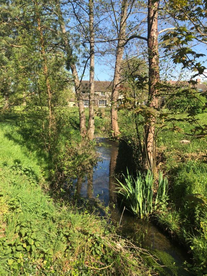 Clairefontaine-en-Yvelines Moulin De Vilgris B&B 외부 사진