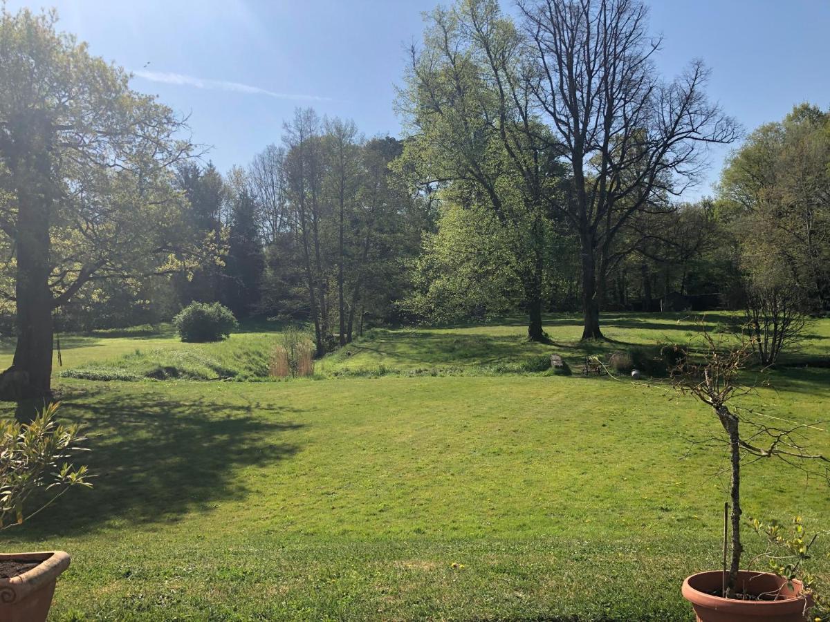 Clairefontaine-en-Yvelines Moulin De Vilgris B&B 외부 사진